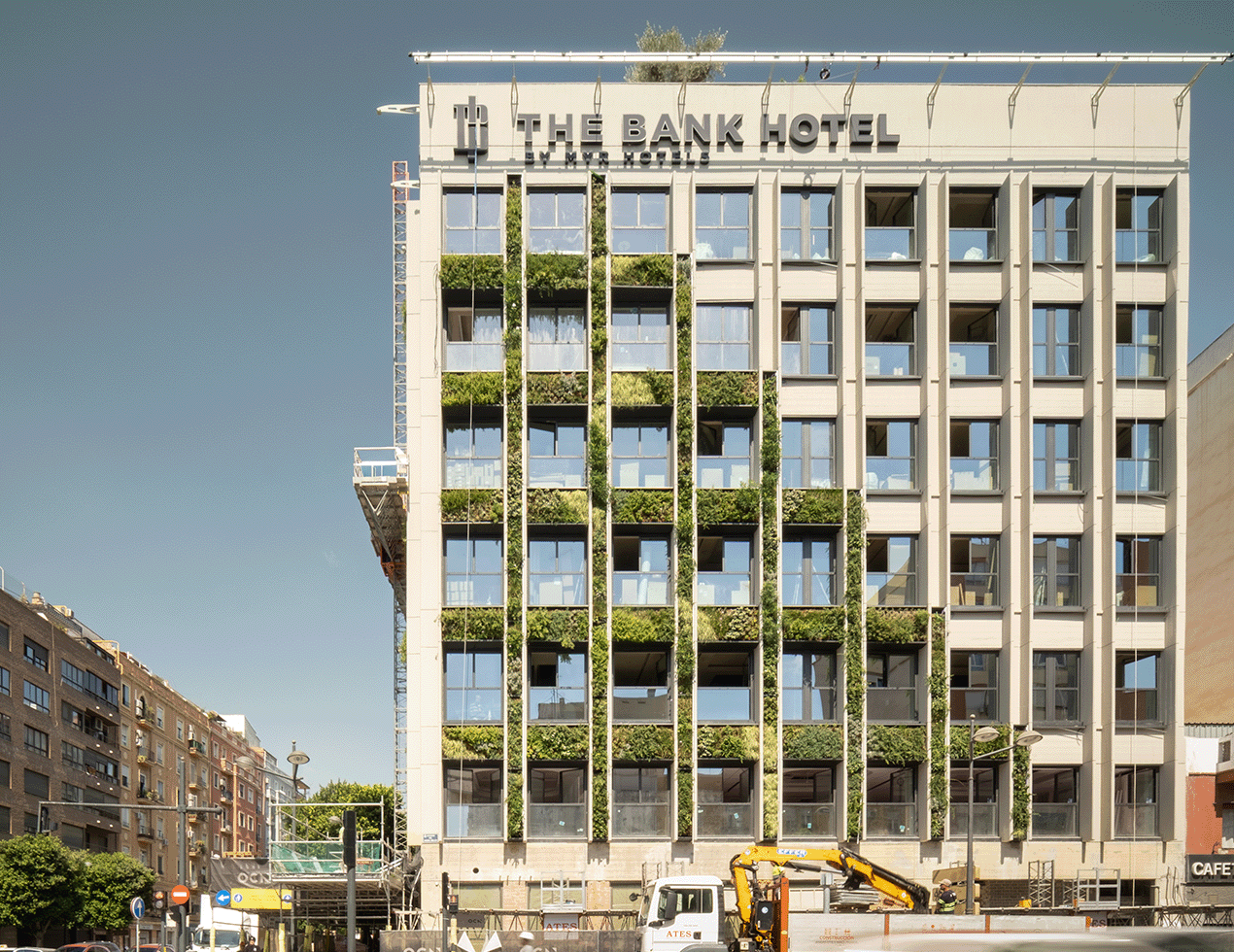 Fachada de hotel the bank